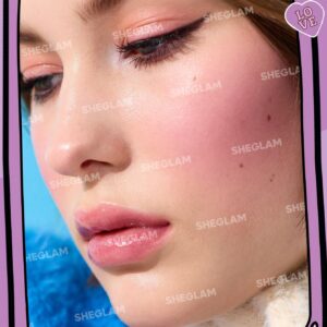 ماسک لب شیگلم مدل TWIST-UP LIP MASK از کالشن Adventure Time