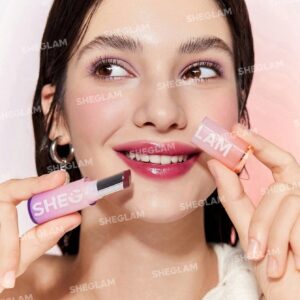 رژلب شیگلم شاین Mirror Kiss رنگ Rent Free