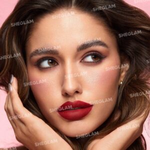 رژلب مایع مات شیگلم رنگ Crimson
