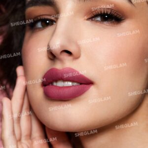 رژلب مایع مات شیگلم رنگ Momojo