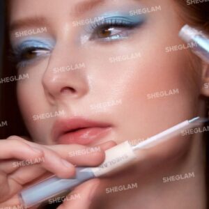 سایه مایع دوطرفه شیگلم مدل Silk & Sparkle رنگ Sky