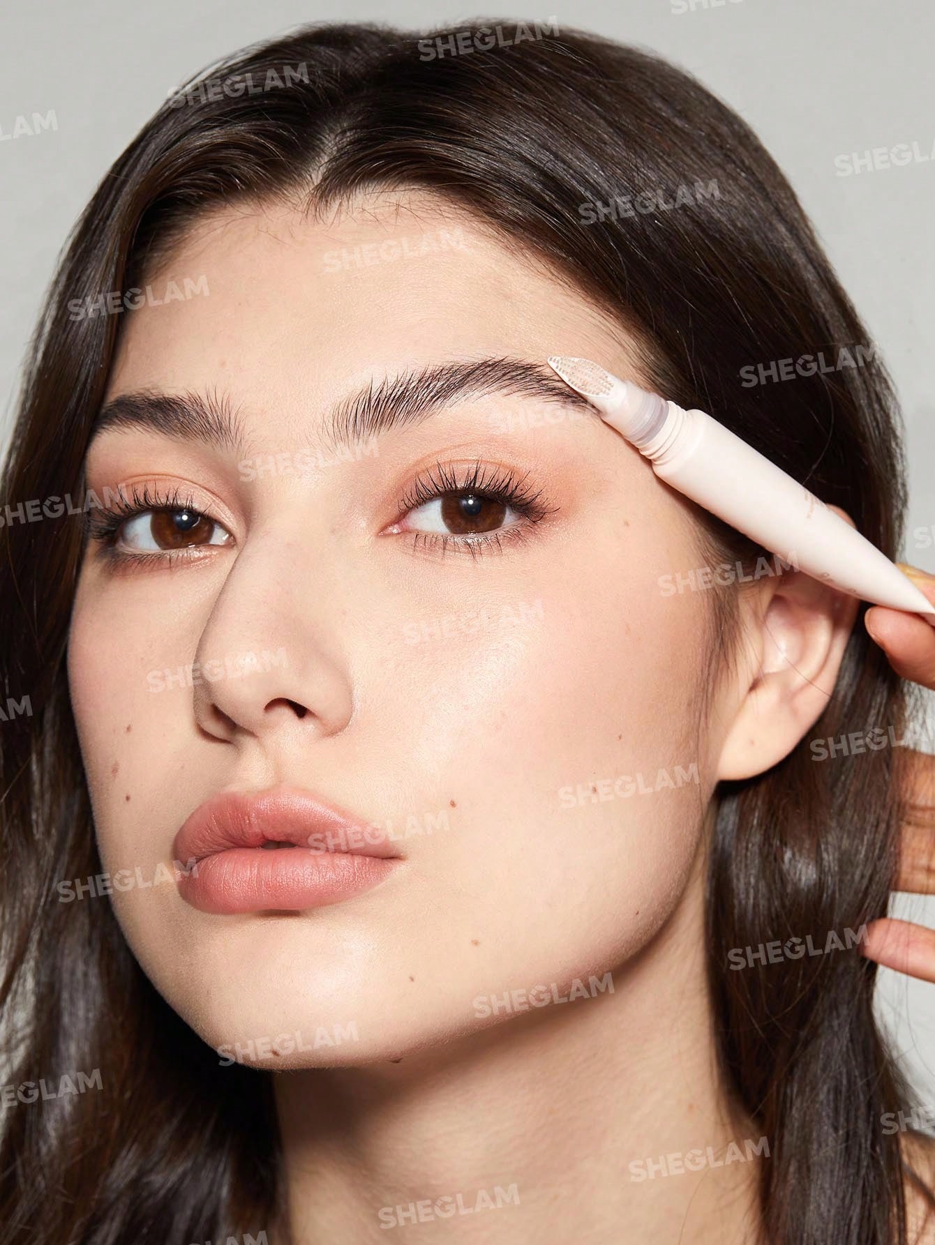 ژل ابرو شفاف شیگلم با دوام طولانی مدل Sheglam Brow Breakd... 4 ژل ابرو شفاف شیگلم با دوام طولانی مدل Sheglam Brow Breakd... - Image 4