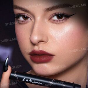 تینت لب پیل آف شیگلم مدل زن گربه ای CATWOMAN رنگ Swift En... 11 CATWOMAN SHEGLAM I Am Not A Kitten Peel Off Lip Tint Swift End 5 تینت لب پیل آف شیگلم مدل زن گربه ای CATWOMAN رنگ Swift En...