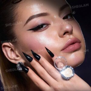 هایلایتر انگشتری شیگلم مدل زن گربه ای CATWOMAN - خرید و ب... 11 CATWOMAN SHEGLAM Jewel Thief Highlighter Ring 5 هایلایتر انگشتری شیگلم مدل زن گربه ای CATWOMAN - خرید و ب...