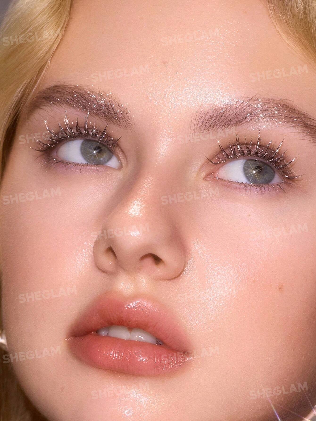 ریمل شاین گلیتری نقره ای شیگلم مدل Crystal Gaze Glitter M... 3 ریمل شاین گلیتری نقره ای شیگلم مدل Crystal Gaze Glitter M... - Image 3