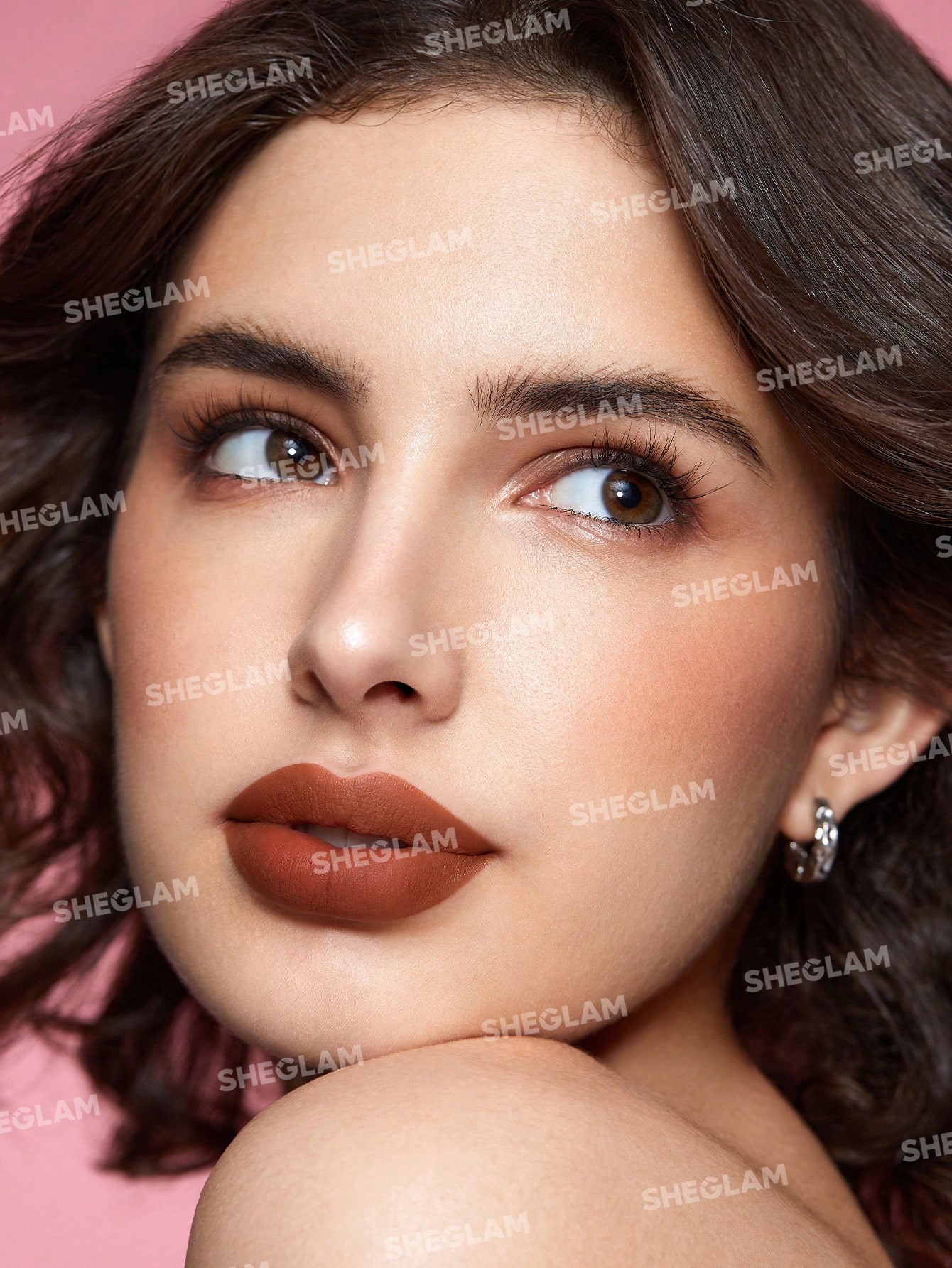 رژلب جامد مات شیگلم sheglam مدل Matte Allure رنگ Room Wit... 3 رژلب جامد مات شیگلم sheglam مدل Matte Allure رنگ Room Wit... - Image 3